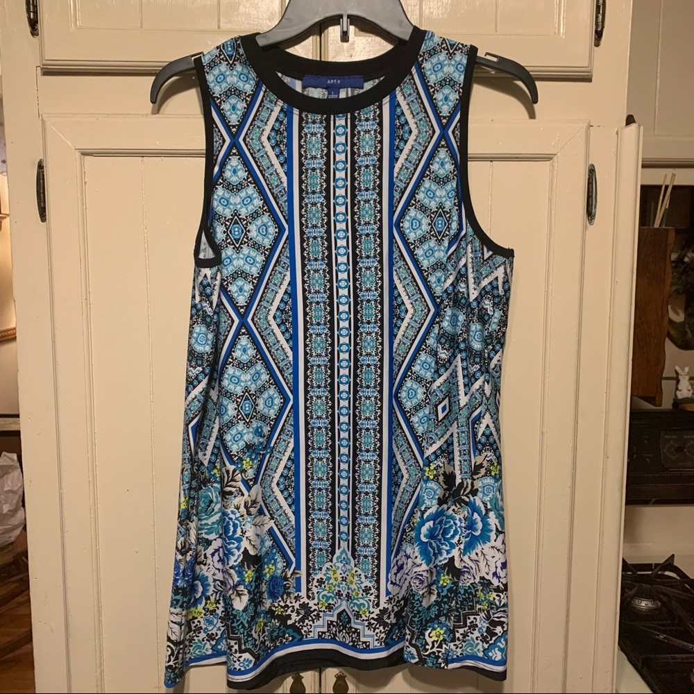 Apt 9 sz L Sleeveless black and blue geometric tribal print shirt
